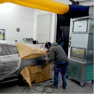 Spot Repair am Auto